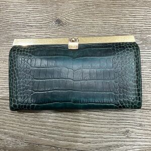Abas Green Alligator Leather Accordion Clutch Wallet
